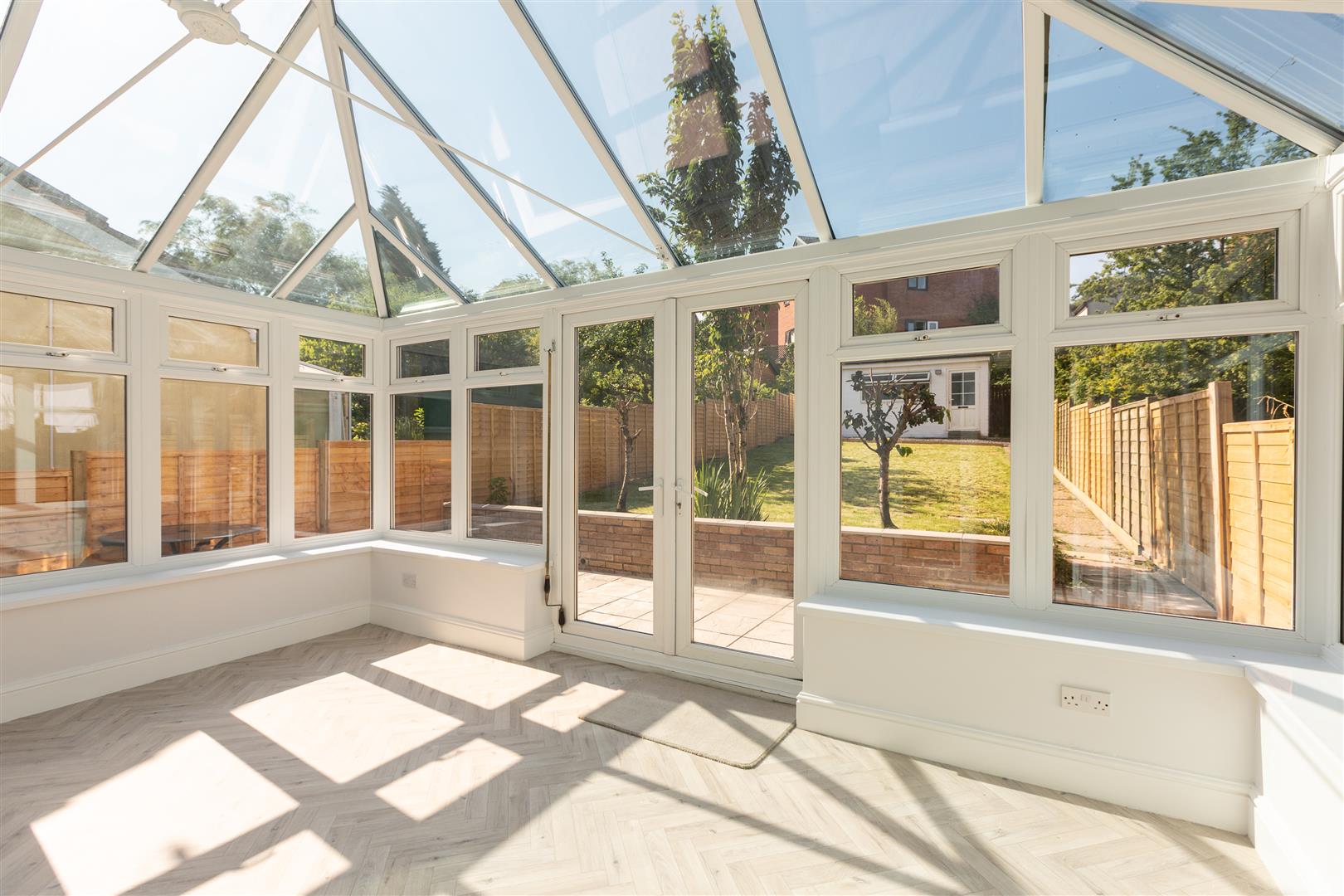 Cwmbach Road, Fforestfach, Swansea, SA5 5BN